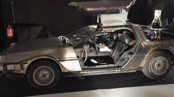 DeLorean, a máquina do tempo de 