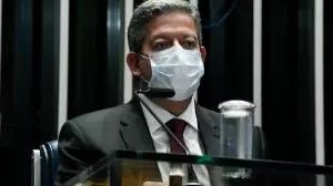 Lira cobra saída conjunta para alta nas contas de luz e nos combustíveis