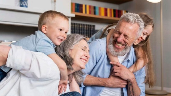 Muitas crianças são cuidadas pelos avós, mas você como funciona o processo de guarda?