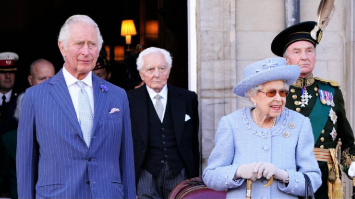 Príncipe Charles será o sucessor da rainha Elizabeth II; saiba o que vai acontecer foto