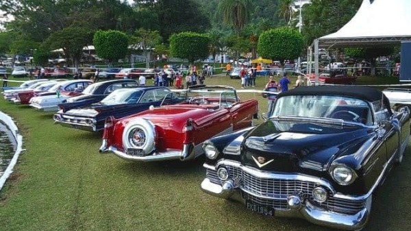 O 10º Encontro Brasileiro de Autos Antigos de Águas de Lindóia