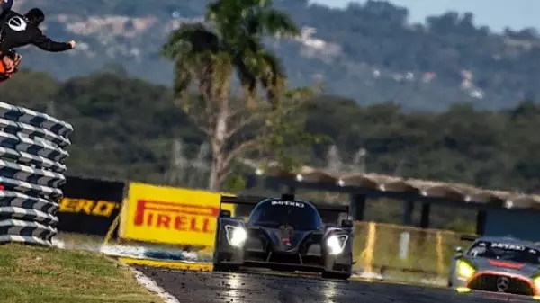 Protótipo francês vence na estreia; campineiro vence na GT3