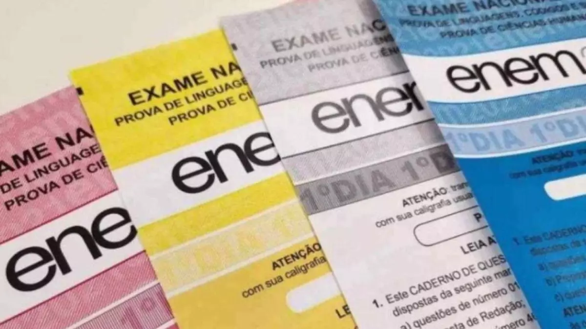 Cadernos de questões do Enem (Foto: Divulgação)