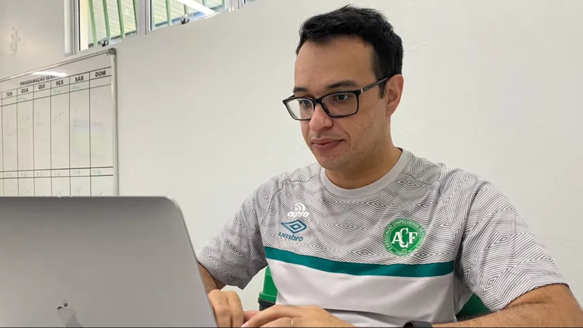 Analista de mercado se despede do Botafogo-SP e vai para Chapecoense; Toró tem saída encaminhada para Náutico Analista de mercado se despede do Botafogo-SP e vai para Chapecoense; Toró tem saída encaminhada para Náutico