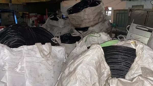 Polícia apreende 20 toneladas de fios de cobre em Sumaré