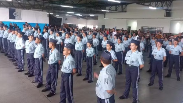Escola cívico-militar em Taubaté  Foto: Divulgação/Prefeitura de Taubaté - Foto: Divulgação/Prefeitura de Taubaté