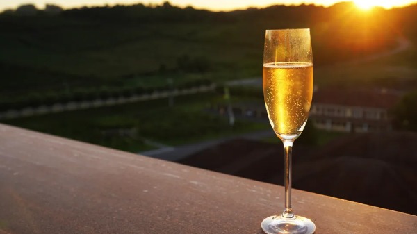 Espumante é bebida relacionada à festa, mas também pode ser harmonizado nas refeições.  Foto: Marcos Serra Lima/g1 - Foto: Marcos Serra Lima/g1