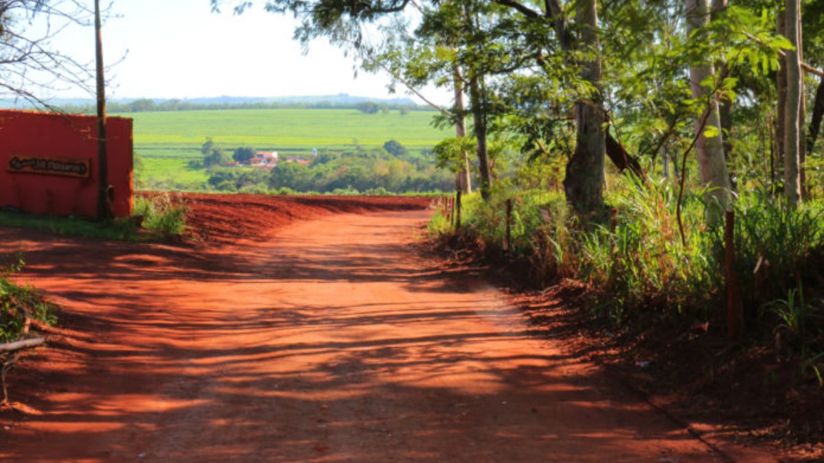 Moradores comemoram pavimentação da Estrada do Piripau na zona Leste de Ribeirão Preto