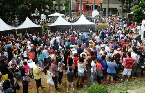 Arraiá da ACIRP traz shows gratuitos neste fim de semana com muitas bandas