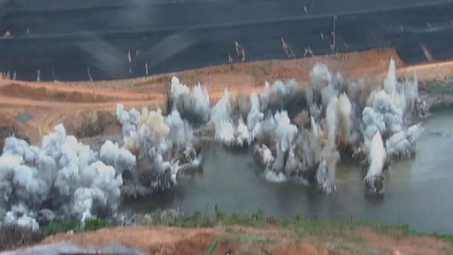 Vídeo: Daee explode rocha para construir barragem em Pedreira