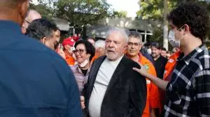 Ex-presidente Lula e políticos comparecem a velório de Jacó Bittar, em Campinas