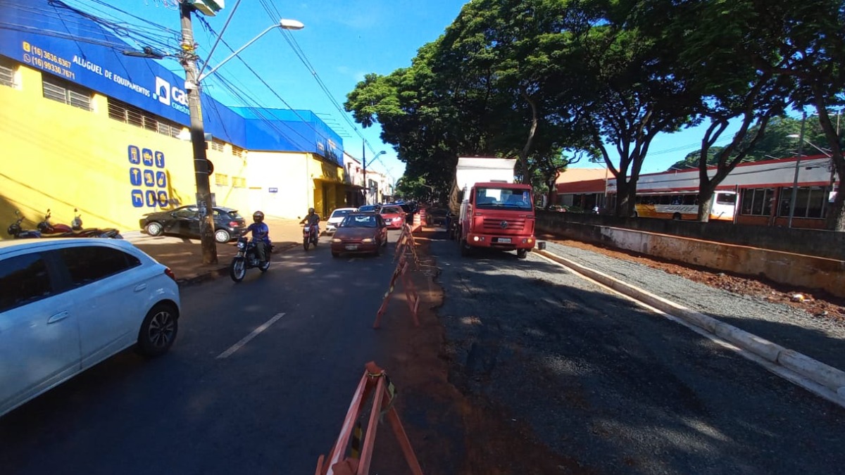 Faixa bloqueada há mais de um ano na avenida Francisco Junqueira deve ser liberada nesta terça (21)