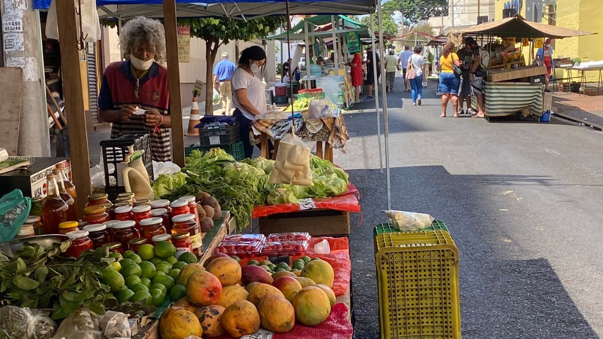 Feira da rua Marcondes Salgado tem local modificado temporariamente devido a obras de mobilidade