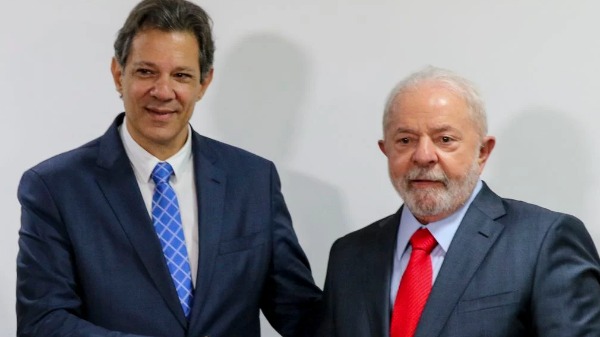Como as medidas para tentar equilibrar as contas do Governo afetam a economia brasileira?