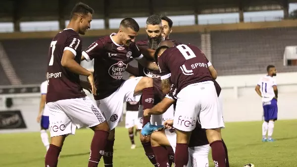 Ferroviária atropela URT e começa a Série D com o pé direito