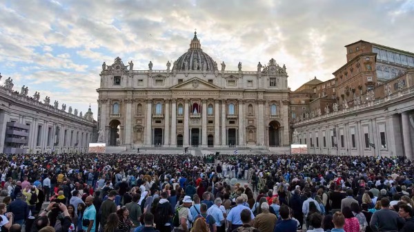 Será que é fácil viajar para o Vaticano?
