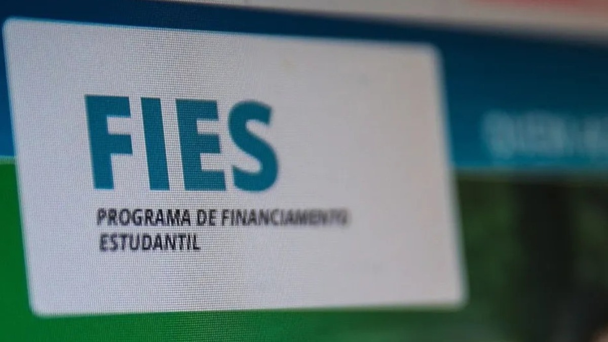 Estudantes já podem contratar o Fies a partir do aplicativo da Caixa