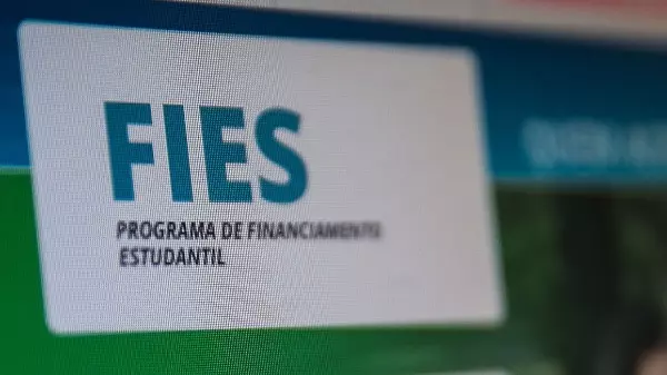 Câmara aprova medida que prevê perdão de até 99% de dívidas do Fies