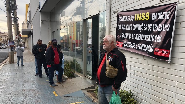 Médicos peritos do INSS decidem pelo fim da greve após quase dois meses