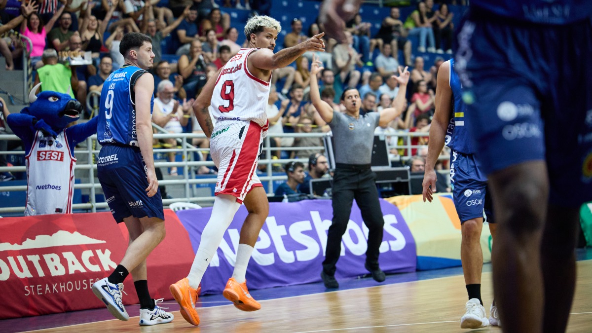 Franca Basquete vence São José e vai à final do Campeonato Paulista