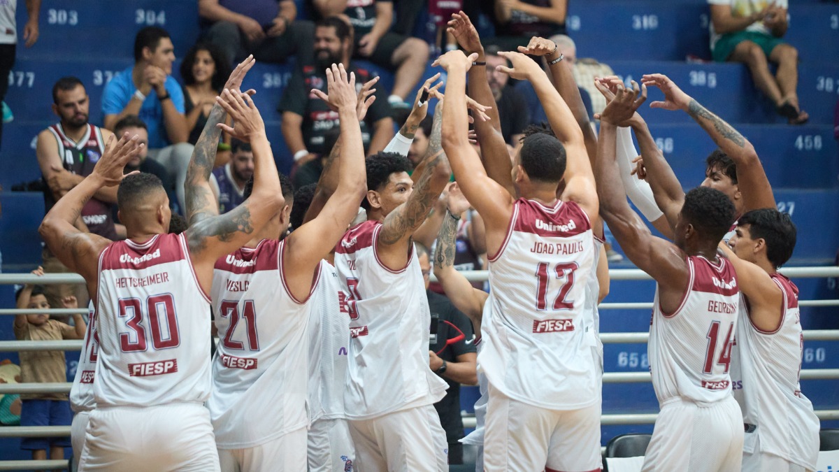 Franca reage no terceiro quarto, vence Quimsa, da Argentina, e garante vaga no Final Four