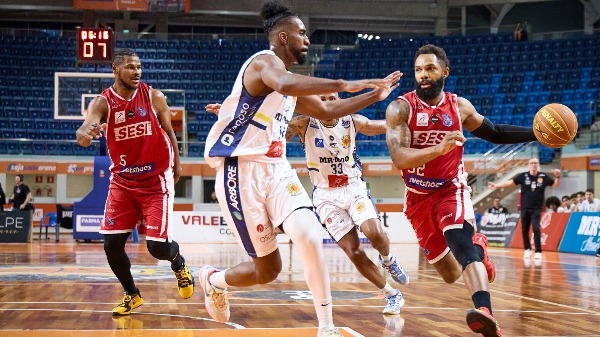 Franca a um passo da final do Paulista e NBA inicia com novidades