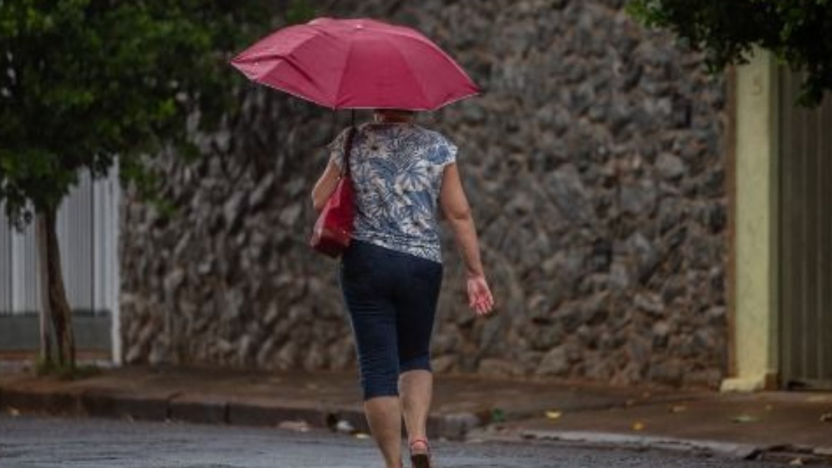 Frente fria se aproxima e INMET emite alerta de perigo potencial de tempestade no interior de SP