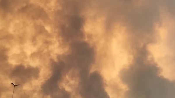 Fumaça encobre céu na região de Ribeirão Preto  Foto: Arquivo pessoal - Foto: Arquivo pessoal