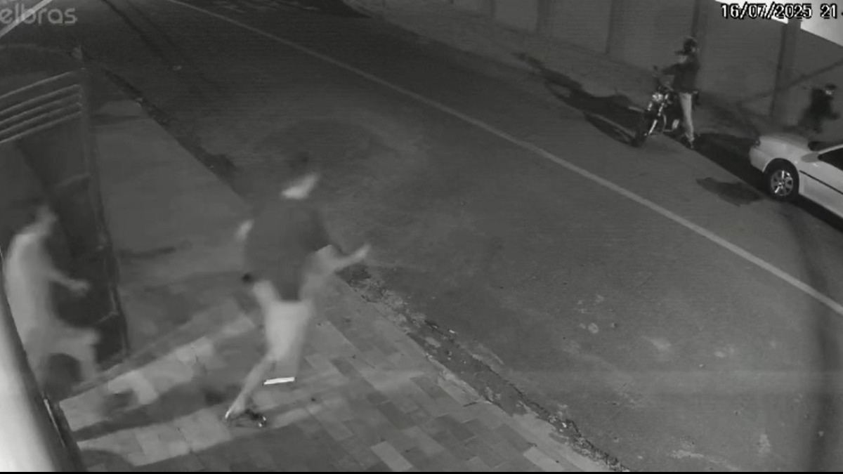 Furto de moto é frustrado após criminosos serem surpreendidos pelo proprietário do veículo
