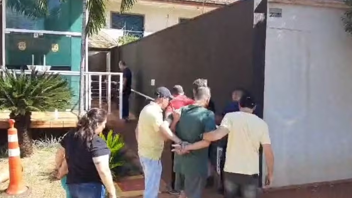 Suspeitos de aplicar golpe do bilhete premiado em idoso são presos em Ribeirão Preto