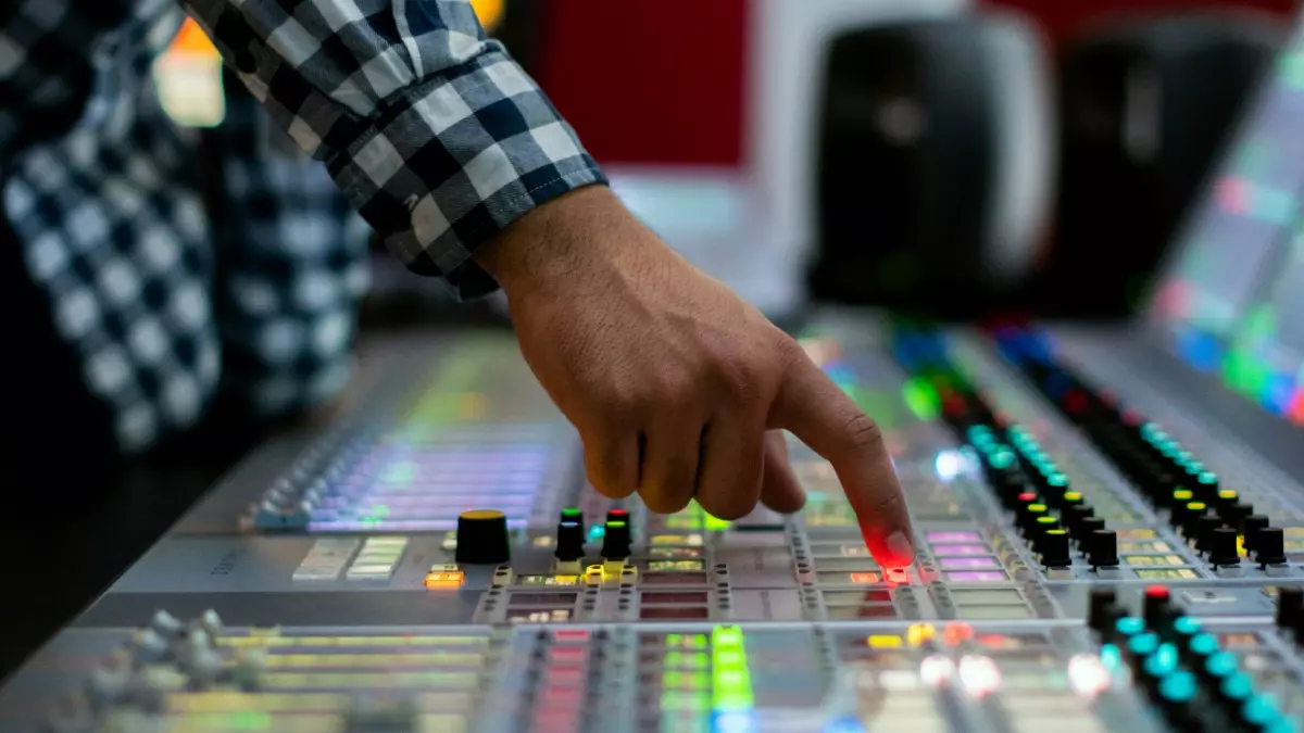 O NAB Show 2024 apresentou tópicos como a presença local como prioridade e a IA no rádio
