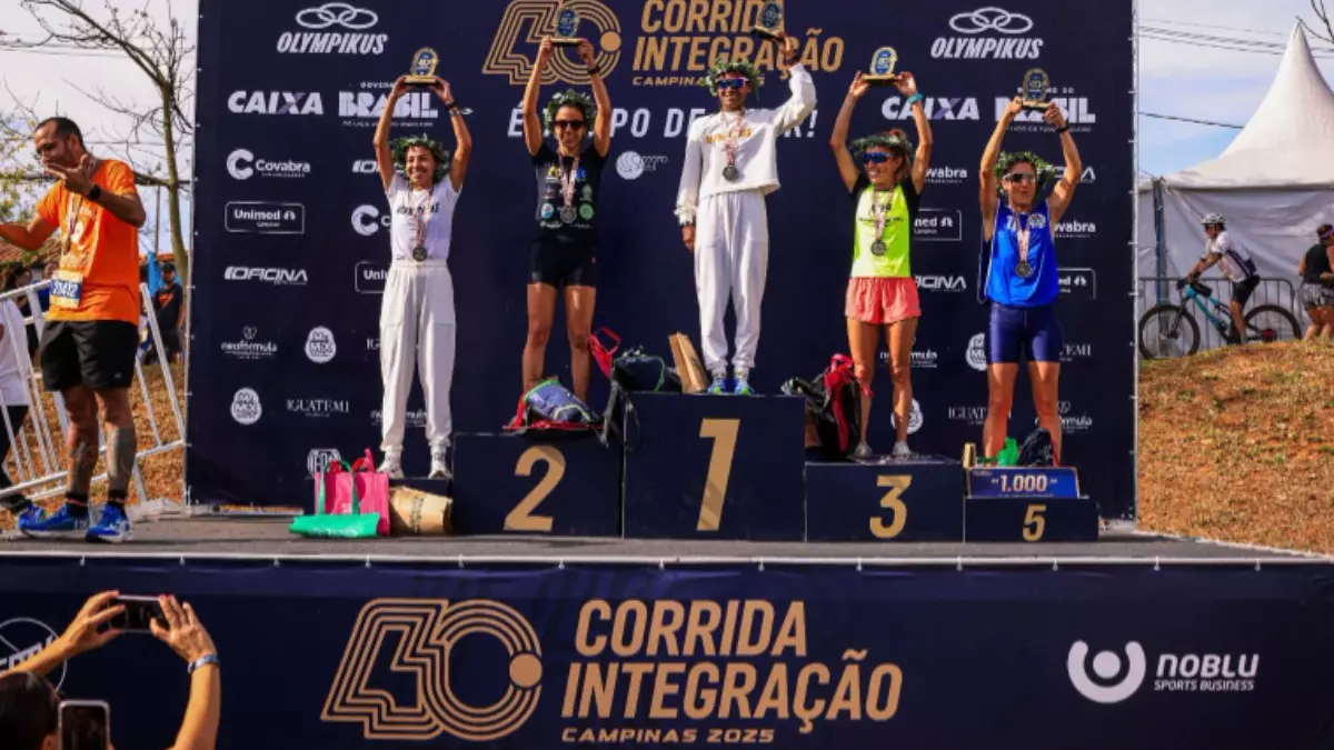 Pódio Feminino na Corrida Integração 21 km: segundo dia de prova reuniu mais de 9 mil participantes - Rogério Capela