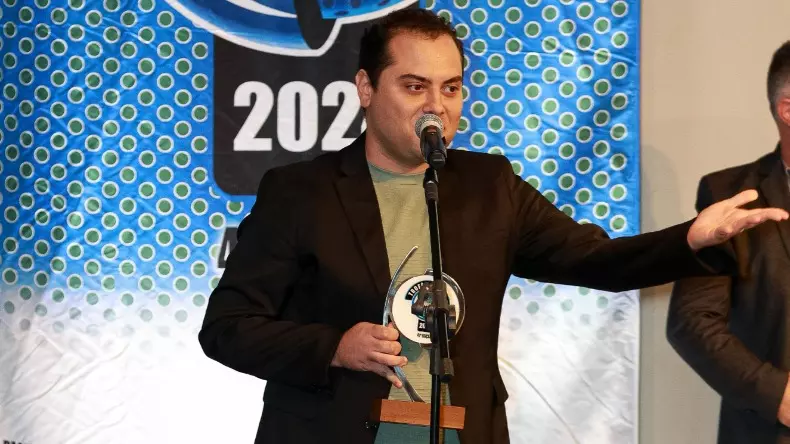 Premiado em todos os meios de comunicação do interior paulista, praça de Ribeirão Preto de consolida na distribuição de informação de qualidade - Crédito: Divulgação)