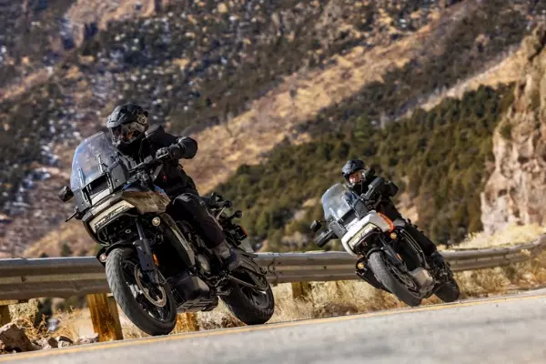 Harley lança sua primeira motocicleta adventure touring
