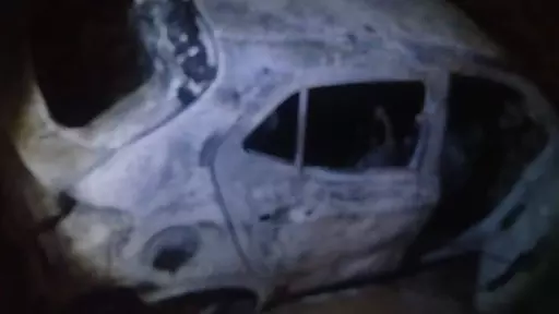Carro pega fogo e pessoa morre carbonizada em Campinas