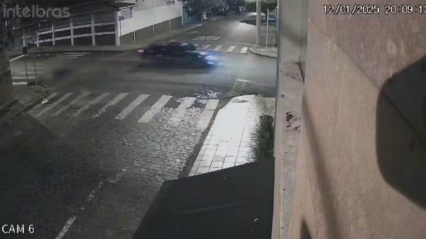 Lucas Mora comenta o caso da mulher que diz ter sido jogada de carro em movimento