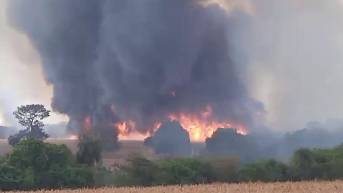 Ventos intensos junto à baixa umidade do ar e o calor contribuem para a ocorrência de incêndios