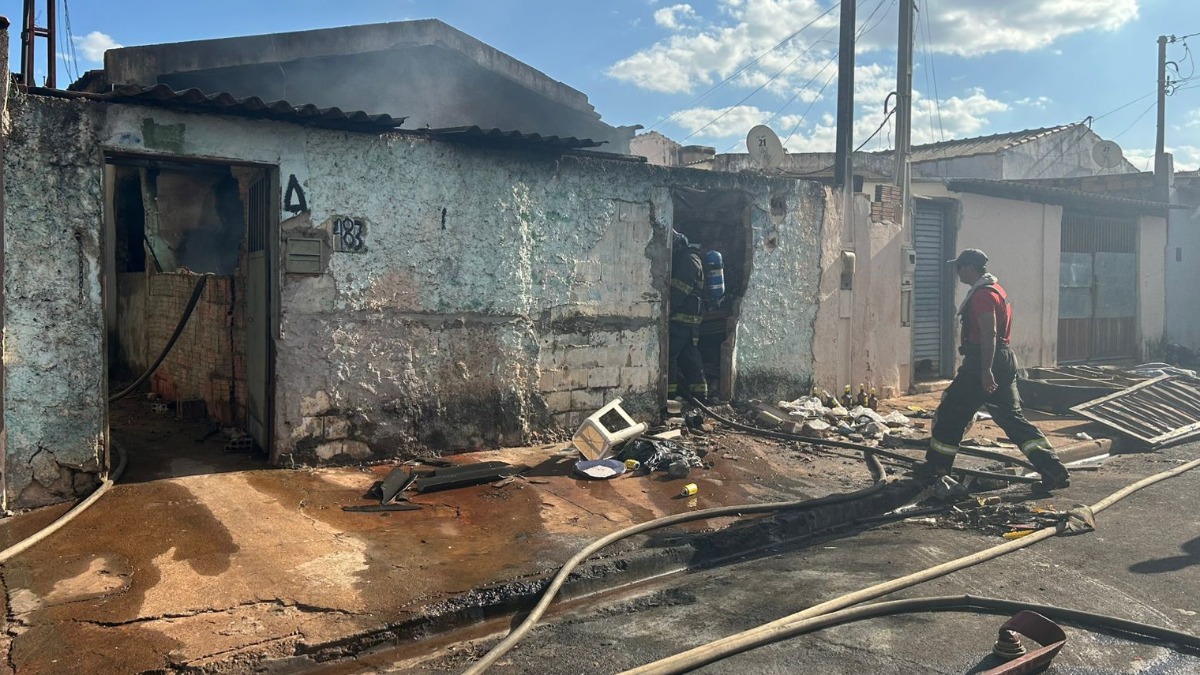 Catador de recicláveis morre após incêndio na própria casa em Ribeirão Preto