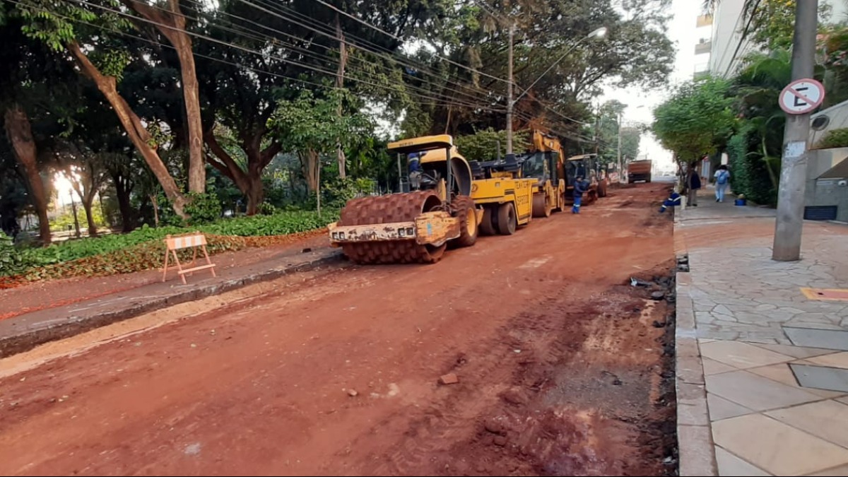 Rua Lafaiete tem cinco quarteirões interditados para obras de mobilidade no Centro de Ribeirão
