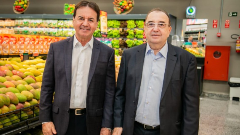 Da esquerda para a direita: Chalim Savegnago e Toninho Savegnago. Os filhos formam a segunda geração da rede supermercadista - Crédito: Divulgação