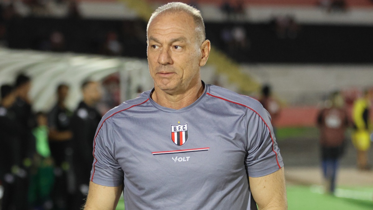 Ivan Izzo cobra efetividade no ataque do Botafogo-SP para decisões contra Volta Redonda e Amazonas