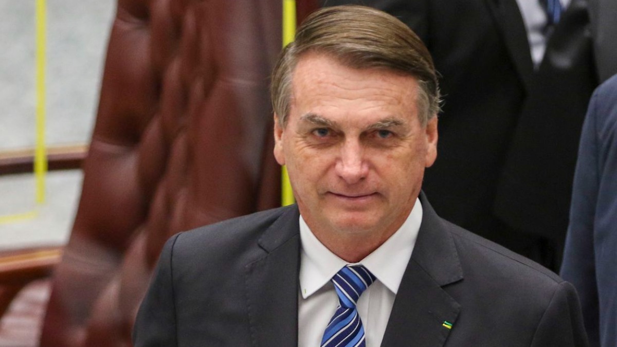 Justiça determina anulação de título de cidadão São-Carlense ao ex-presidente Jair Bolsonaro