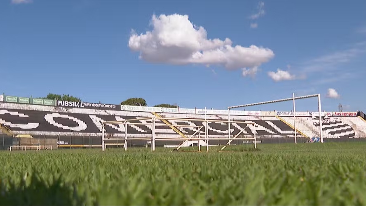 Com portões fechados, Comercial vence último jogo último jogo treino antes de estreia na Série A3