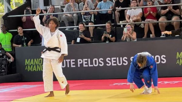 Brasil despacha os EUA em duelo internacional de judô