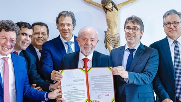 Sancionado por Lula, 