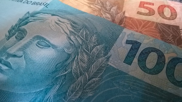 Inflação brasileira fecha mês de junho com redução de 0,24%