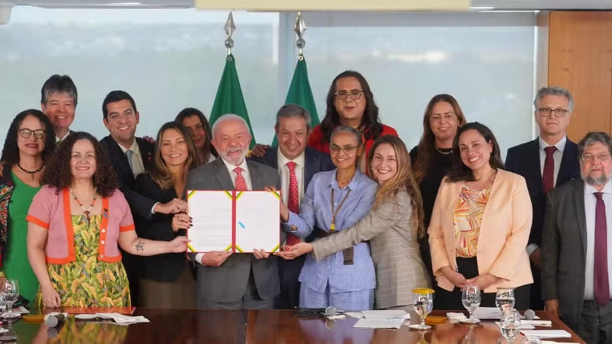 Lula sanciona lei que proíbe testes em animais para o desenvolvimento de produtos cosméticos