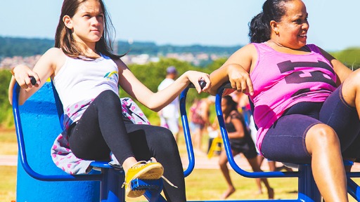 Participe das aulas de Zumba e Ginástica na Praça do Futuro.