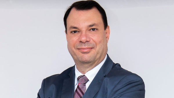 Colunista da CBN Ribeirão, Márcio Spimpolo, é eleito presidente da ANACON