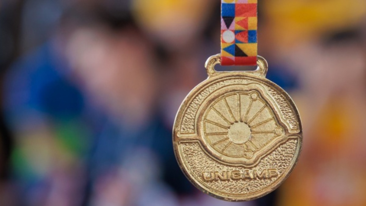 Medalha da Olimpíada de História (Foto: Pedro Amattuzzi/ Divulgação)